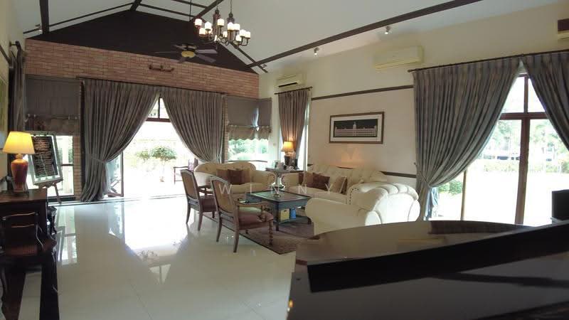 Bungalow House untuk Dijual di Bukit Jelutong (Shah Alam) - Winny Su - Living Room - PropertyGuru.com.my