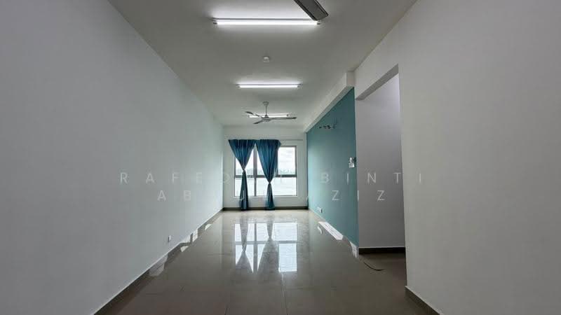 Kediaman Servis untuk Dijual di SkyLake Residence - Rafedah Binti Abdul Aziz - Living Room - PropertyGuru.com.my