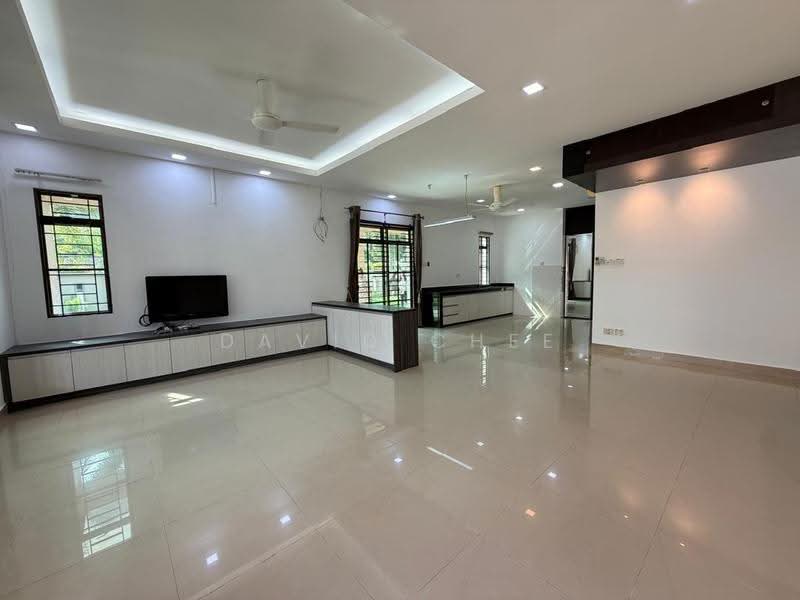 2-storey Terraced House for Sale in Bukit Sungai Long 2 (Bandar Sungai Long) - David Chee - Living Room - PropertyGuru.com.my