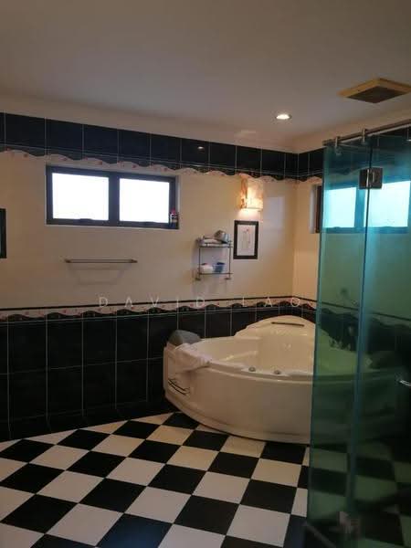 Semi-Detached House for Sale in Ampang (Selangor) - David Lao - Bathroom - PropertyGuru.com.my