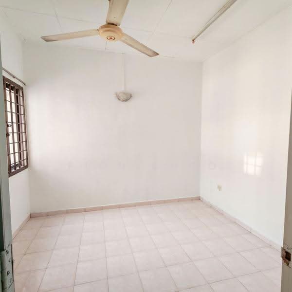 2-storey Terraced House for Rent in Bandar Baru Permas Jaya (Permas Jaya) - Fion Choo - Interior - PropertyGuru.com.my