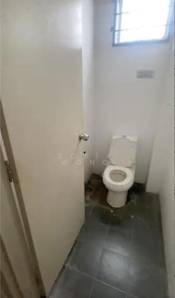 Kedai untuk Disewa di Saujana Puchong (Puchong) - Sofia Wong - Bathroom - PropertyGuru.com.my