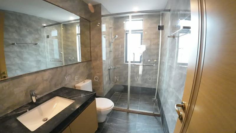 Service Residence for Rent at R&F Princess Cove Phase 1 - Ye Qin Won - Bathroom - PropertyGuru.com.my