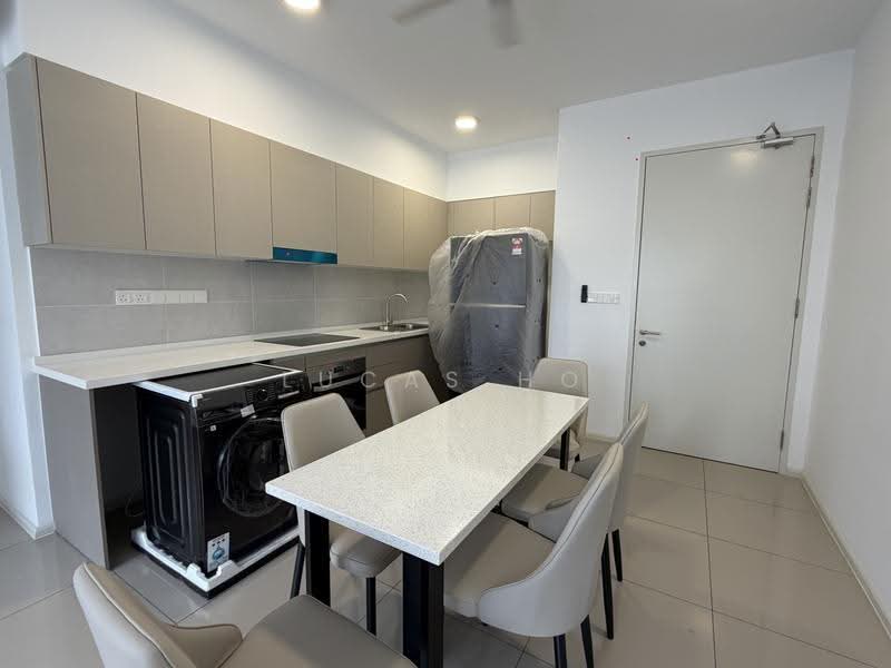 Kediaman Servis untuk Disewa di Residensi Estetik 8 (Est8) - Lucas Ho - Kitchen - PropertyGuru.com.my