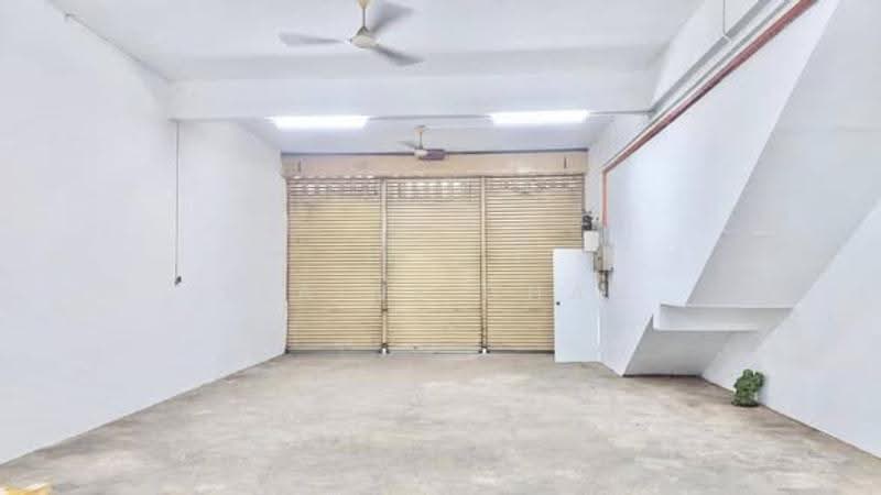 Factory for Rent in Taman Perindustrian Tampoi (Tampoi) - Elaine Chan - Interior - PropertyGuru.com.my