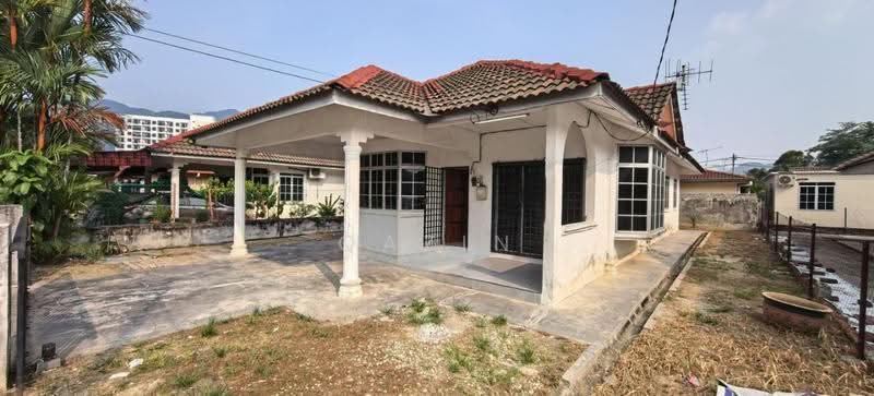 Bungalow House for Sale in Gunung Rapat (Ipoh) - Qazin Khoo - Exterior - PropertyGuru.com.my