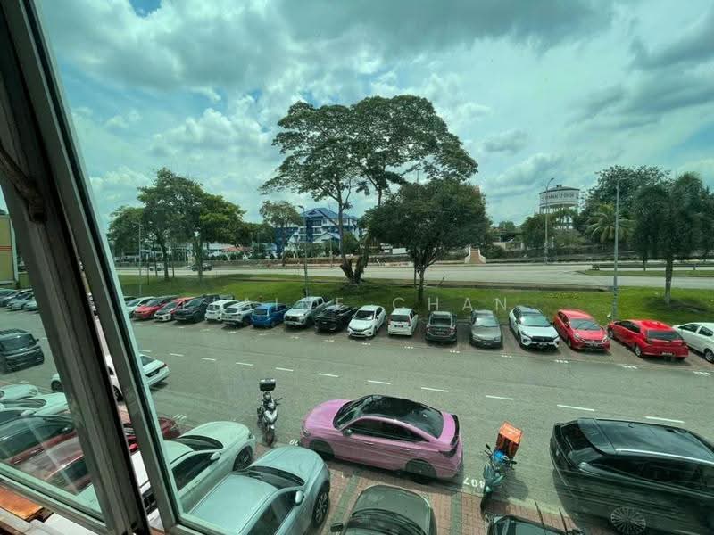 Kedai untuk Disewa di Taman Molek (Johor Bahru) - Elaine Chan - Exterior - PropertyGuru.com.my
