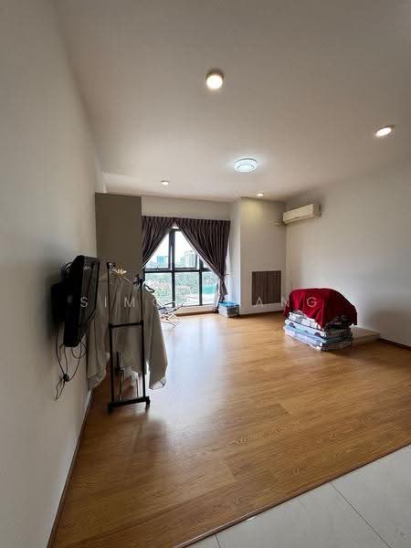 Kondominium untuk Dijual di Bay Point @ Country Garden Danga Bay - Simon Wang - Living Room - PropertyGuru.com.my