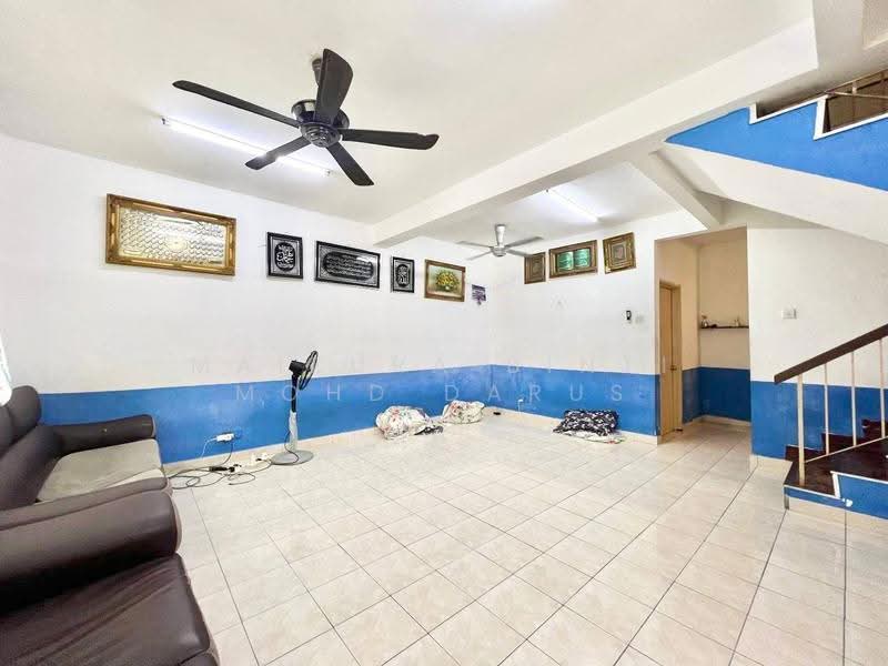 2-storey Terraced House for Sale in Bandar Tasik Kesuma (Beranang) - Maizura binti Mohd Darus - Living Room - PropertyGuru.com.my