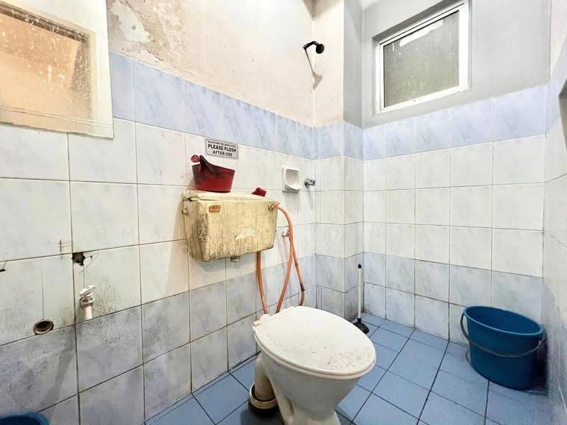 2-storey Terraced House for Sale in Bandar Tasik Kesuma (Beranang) - Maizura binti Mohd Darus - Bathroom - PropertyGuru.com.my