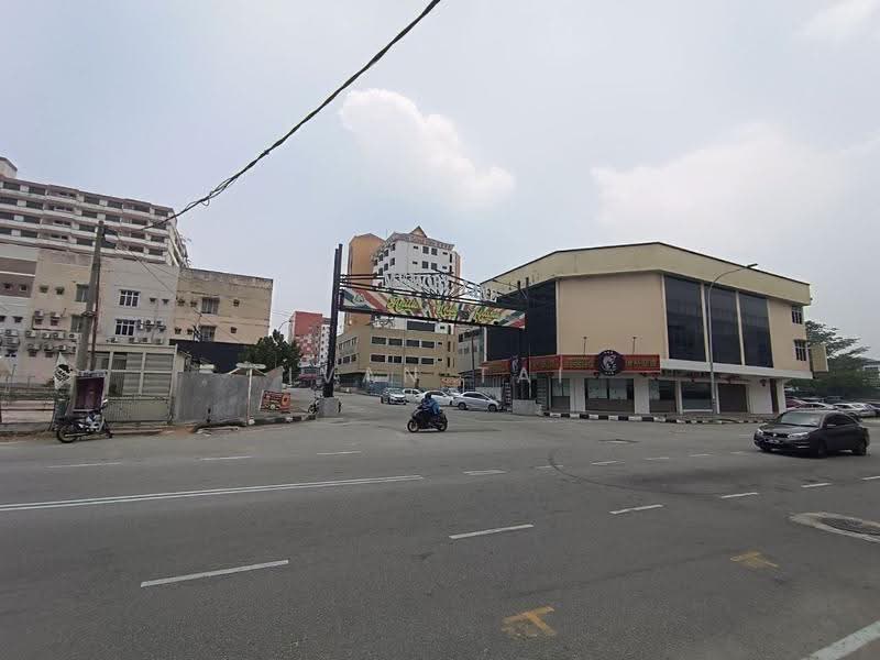 Shop for Sale in Greentown (Ipoh) - Ivan Tai - Exterior - PropertyGuru.com.my