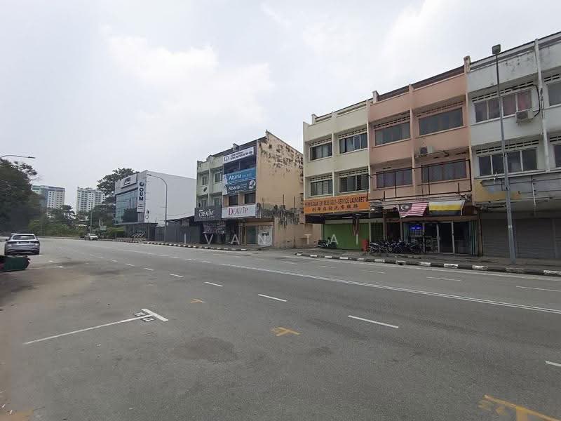 Shop for Sale in Greentown (Ipoh) - Ivan Tai - Exterior - PropertyGuru.com.my
