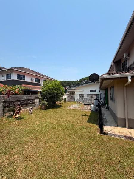 Semi-Detached House for Sale in Tabuan Desa (Kuching) - Alfred Chua - Exterior - PropertyGuru.com.my