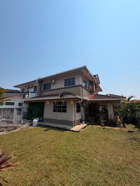 Semi-Detached House for Sale in Tabuan Desa (Kuching) - Alfred Chua - Exterior - PropertyGuru.com.my