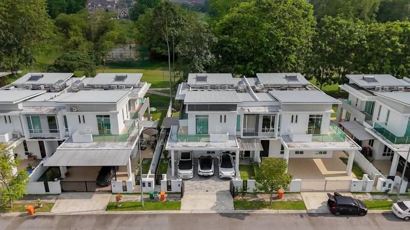 Rumah Berkembar untuk Dijual di Seremban (Negeri Sembilan) - Mohd Zakri Mohd Zamberi - Exterior - PropertyGuru.com.my