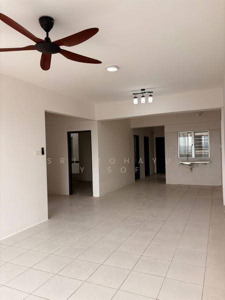 Kondominium untuk Dijual di Hijauan Heights - Sri Rohayu Yusof - Living Room - PropertyGuru.com.my