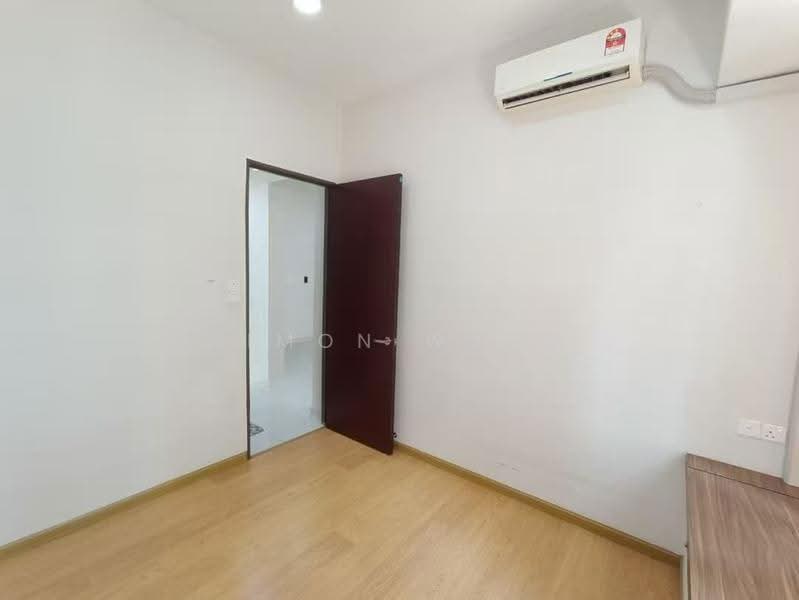 Condominium for Sale at Bay Laurel @ Country Garden Danga Bay - Simon Wang - Interior - PropertyGuru.com.my