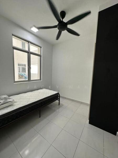 Pangsapuri untuk Disewa di Impiana Sky Residensi - Jacky Wan - Bedroom - PropertyGuru.com.my
