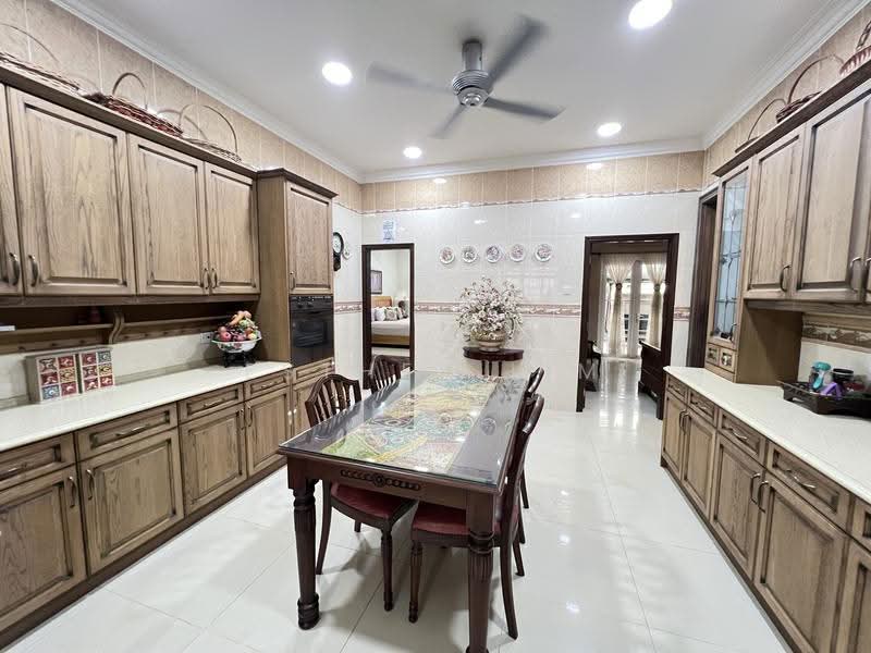 Banglo Pautan untuk Dijual di Seksyen 11 (Kota Damansara) - Esther Lim - Kitchen - PropertyGuru.com.my