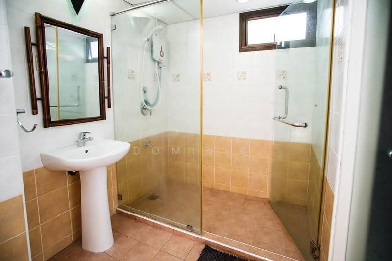 Kediaman Servis untuk Dijual di Sri Sayang - Dominic Ong - Bathroom - PropertyGuru.com.my