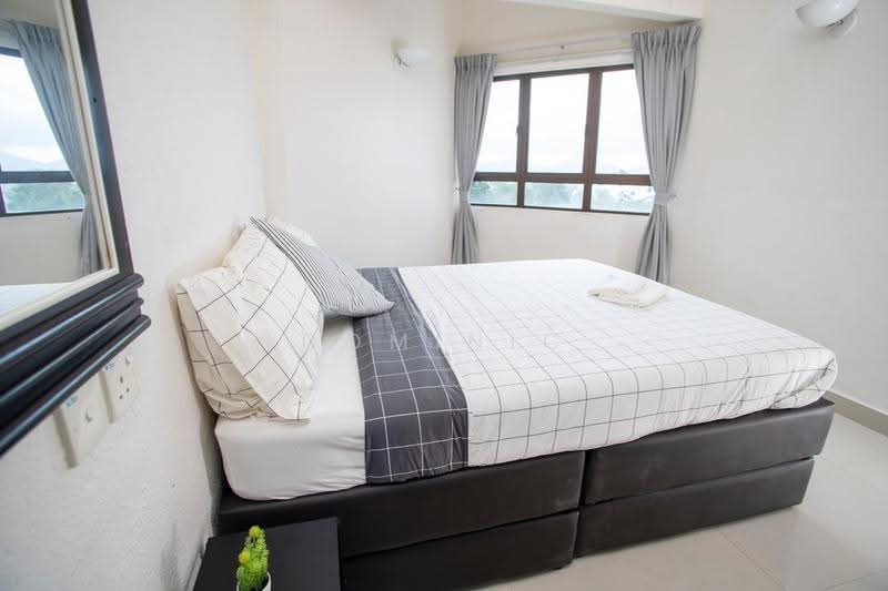 Kediaman Servis untuk Dijual di Sri Sayang - Dominic Ong - Bedroom - PropertyGuru.com.my