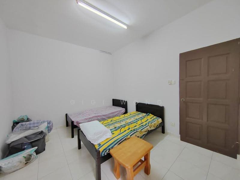 Residential Land for Sale in Kampung Klebang Kecil (Klebang) - Gigi Wong - Bedroom - PropertyGuru.com.my