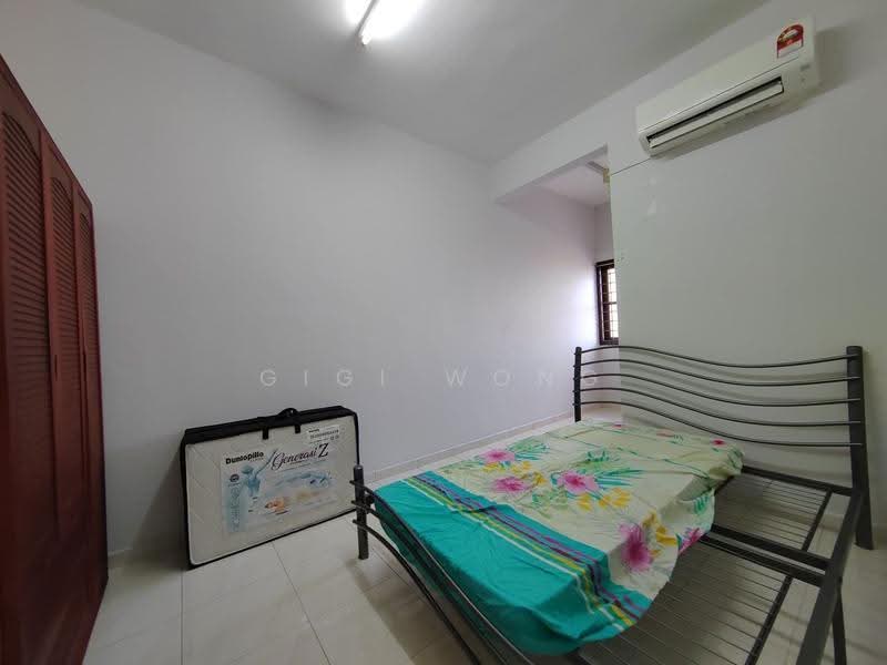 Residential Land for Sale in Kampung Klebang Kecil (Klebang) - Gigi Wong - Bedroom - PropertyGuru.com.my