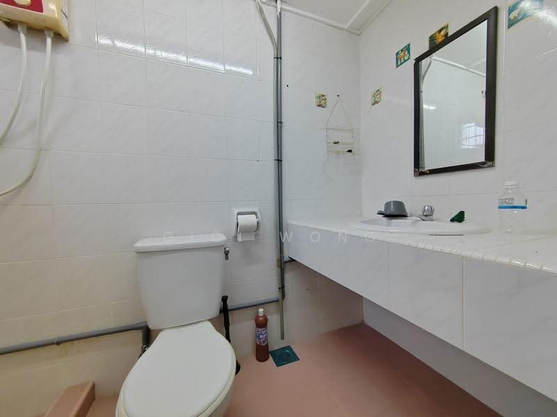 Residential Land for Sale in Kampung Klebang Kecil (Klebang) - Gigi Wong - Bathroom - PropertyGuru.com.my