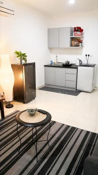 Sofo for Sale in Damansara Jaya (Petaling Jaya) - Lynn SL - Kitchen - PropertyGuru.com.my