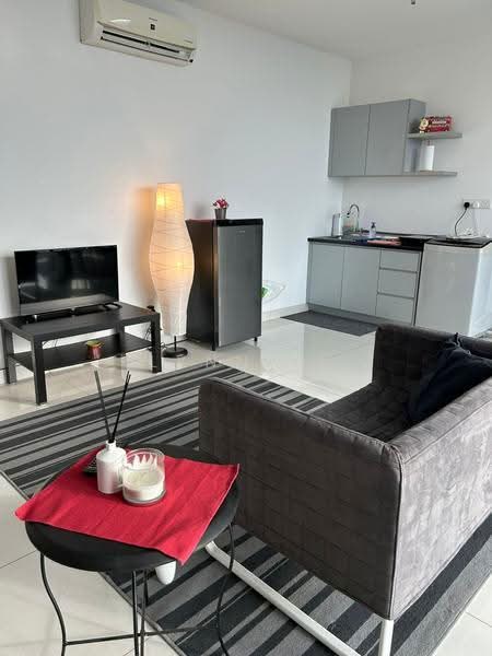 Sofo for Sale in Damansara Jaya (Petaling Jaya) - Lynn SL - Living Room - PropertyGuru.com.my
