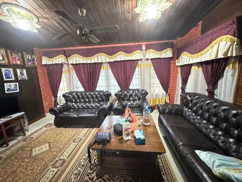 Bungalow House untuk Dijual di Taman Ghulam (Cukai) - Mohammad Azizi - Living Room - PropertyGuru.com.my