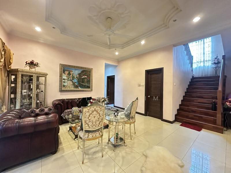 Banglo Pautan untuk Dijual di Seksyen 11 (Kota Damansara) - Esther Lim - Living Room - PropertyGuru.com.my