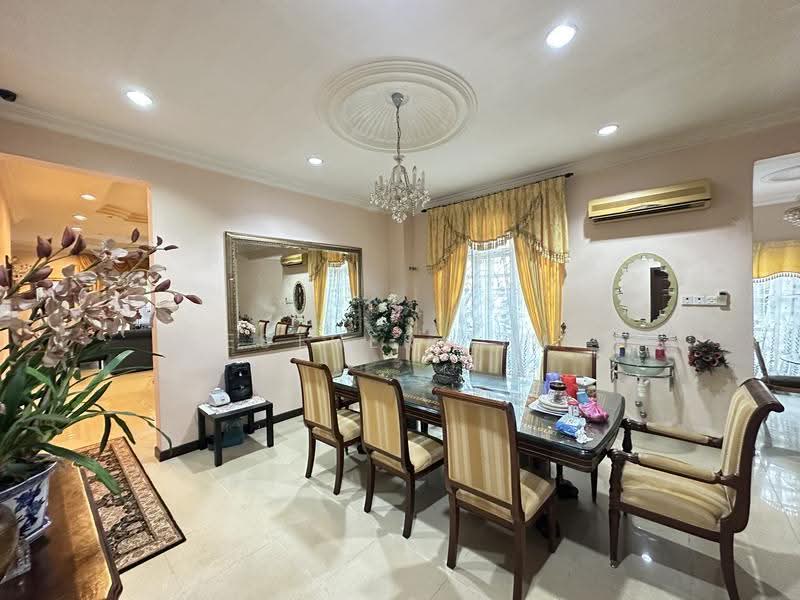 Banglo Pautan untuk Dijual di Seksyen 11 (Kota Damansara) - Esther Lim - Dining Room - PropertyGuru.com.my