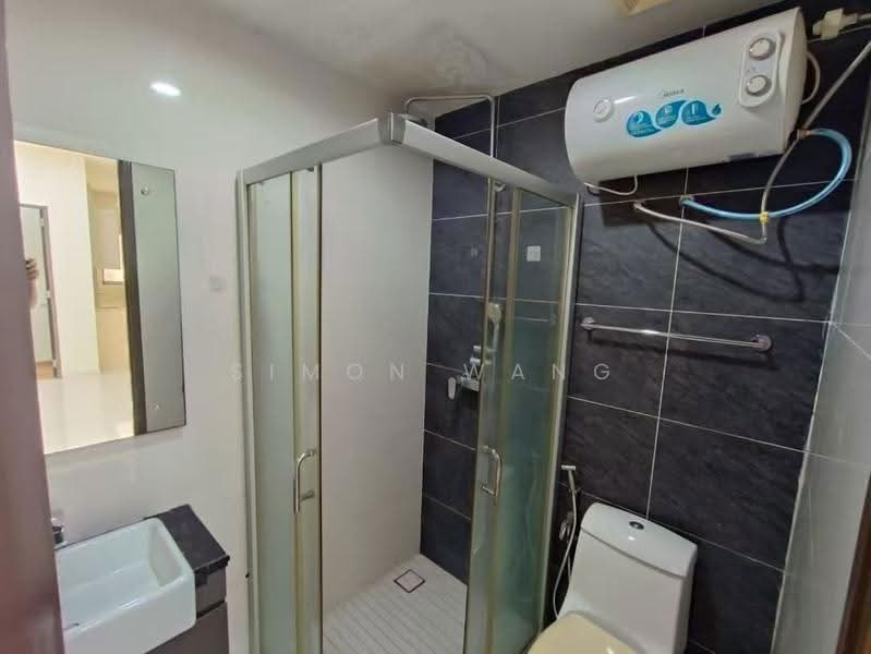 Kondominium untuk Dijual di Bay Laurel @ Country Garden Danga Bay - Simon Wang - Bathroom - PropertyGuru.com.my