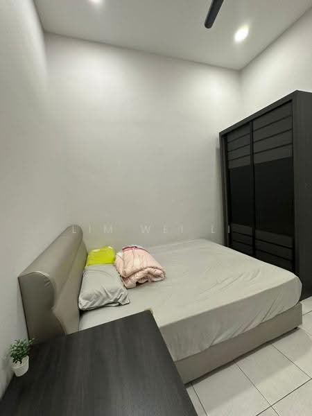 Rumah Teres 1.5-Tingkat untuk Disewa di Taman Molek (Johor Bahru) - Lim Wei Li - Bedroom - PropertyGuru.com.my