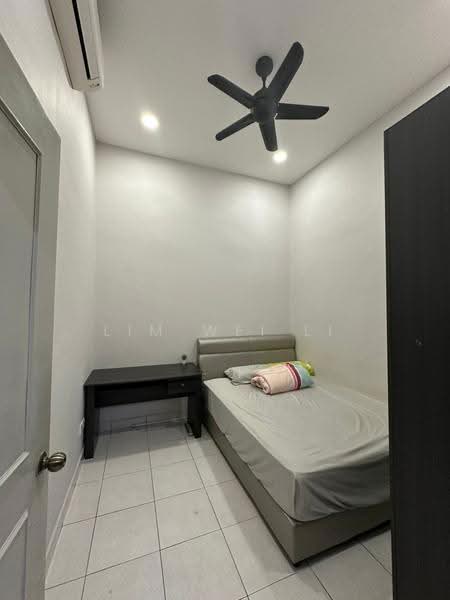 Rumah Teres 1.5-Tingkat untuk Disewa di Taman Molek (Johor Bahru) - Lim Wei Li - Bedroom - PropertyGuru.com.my
