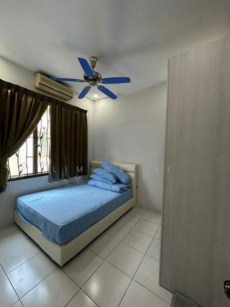Rumah Teres 1.5-Tingkat untuk Disewa di Taman Molek (Johor Bahru) - Lim Wei Li - Bedroom - PropertyGuru.com.my