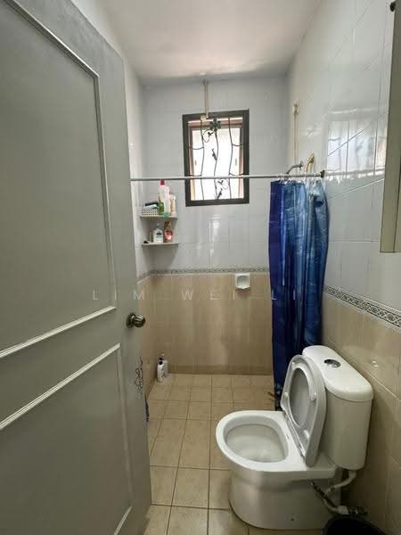 Rumah Teres 1.5-Tingkat untuk Disewa di Taman Molek (Johor Bahru) - Lim Wei Li - Bathroom - PropertyGuru.com.my
