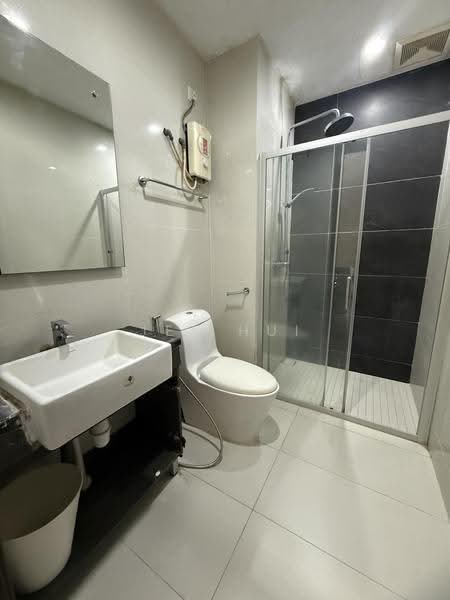 Kondominium untuk Disewa di Amberside @ Country Garden Danga Bay - Jee Hui - Bathroom - PropertyGuru.com.my