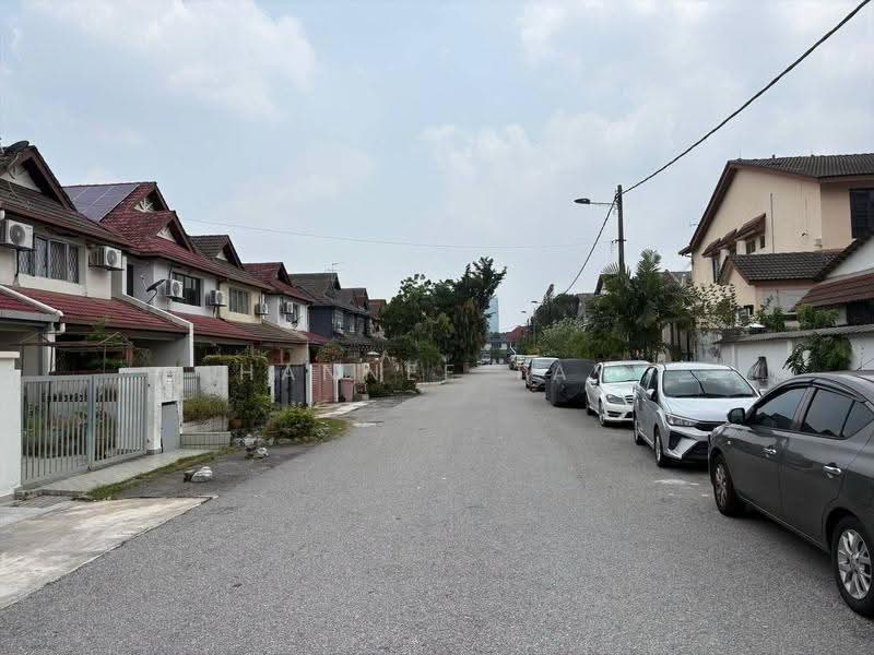 Rumah Teres untuk Dijual di Taman Mayang (Petaling Jaya) - Hannee Tay - Exterior - PropertyGuru.com.my