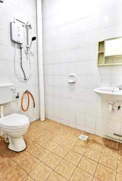 1-storey Terraced House for Sale in Taman JP Perdana (Johor Bahru) - LZ Lau - Bathroom - PropertyGuru.com.my