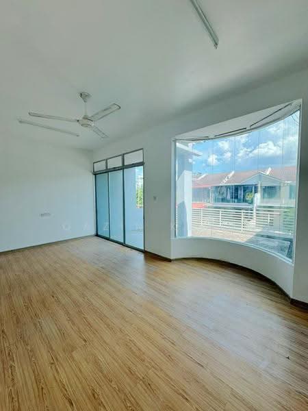 2-storey Terraced House for Sale in Kelebang (Ipoh) - Qazin Khoo - Living Room - PropertyGuru.com.my
