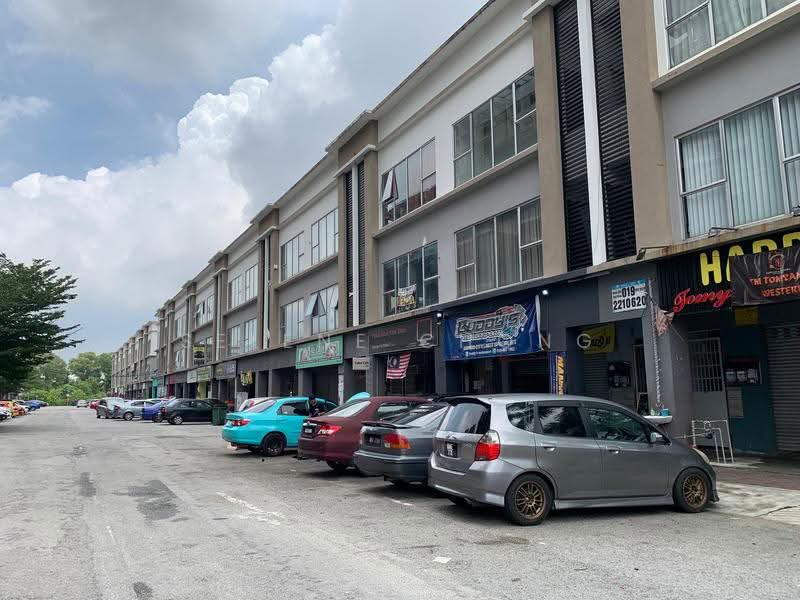 Kedai untuk Dijual di Bandar Rinching Seksyen 5 (Semenyih) - Selene Chong - Exterior - PropertyGuru.com.my
