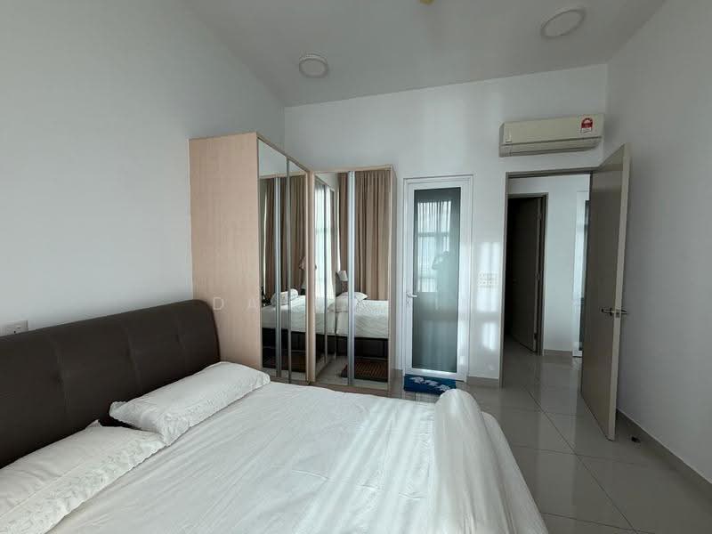 Kondominium untuk Dijual di Southbay Plaza - Danny Lim - Bedroom - PropertyGuru.com.my