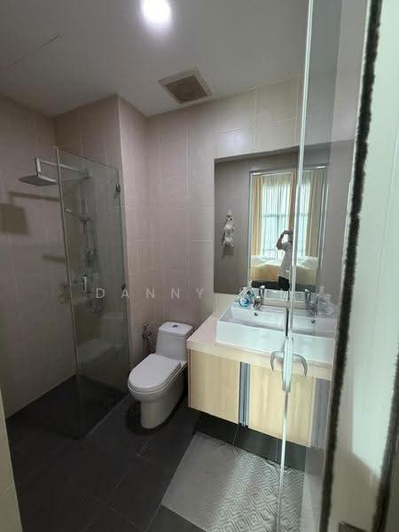 Kondominium untuk Dijual di Southbay Plaza - Danny Lim - Bathroom - PropertyGuru.com.my