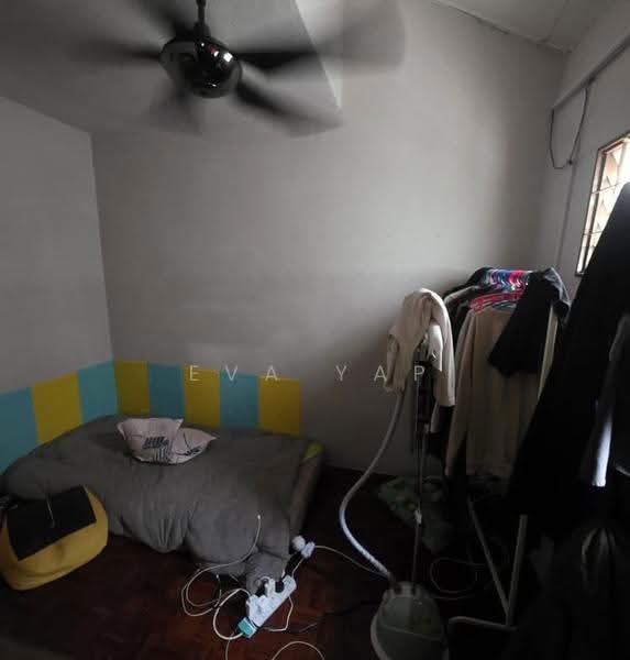 2-storey Terraced House for Sale in Taman Sri Sinar (Segambut) - Eva Yap - Bedroom - PropertyGuru.com.my