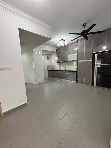 2-storey Terraced House for Rent in Sunway Kayangan (Shah Alam) - Mohd Zakri Mohd Zamberi - Kitchen - PropertyGuru.com.my