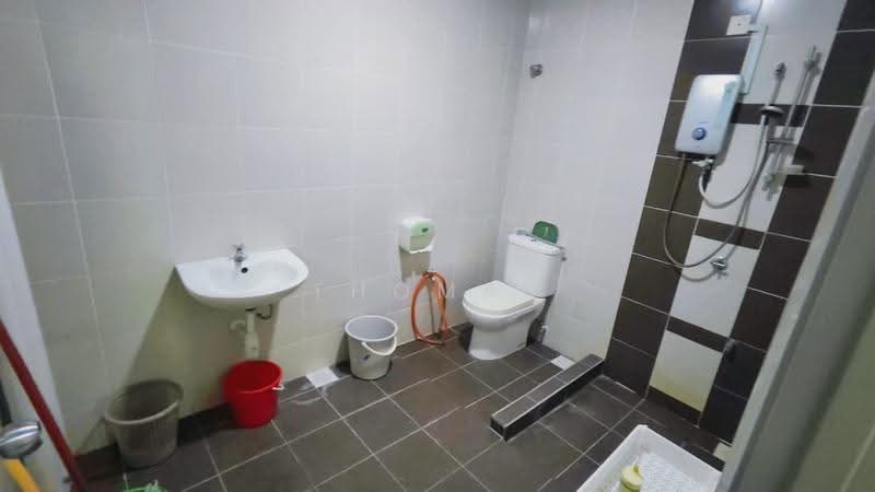 Rumah Bandar untuk Disewa di Jenjarom (Selangor) - Thomas Gan - Bathroom - PropertyGuru.com.my