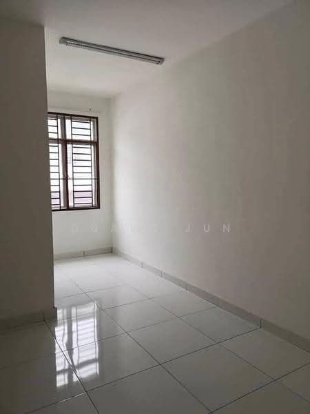 Rumah Teres 2-Tingkat untuk Dijual di Taman Bestari Indah (Ulu Tiram) - Guang Jun Loh - PropertyGuru.com.my