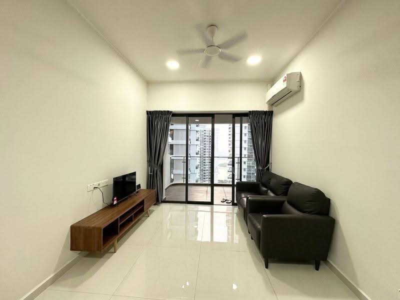 Kondominium untuk Disewa di Amberside @ Country Garden Danga Bay - LZ Lau - Living Room - PropertyGuru.com.my